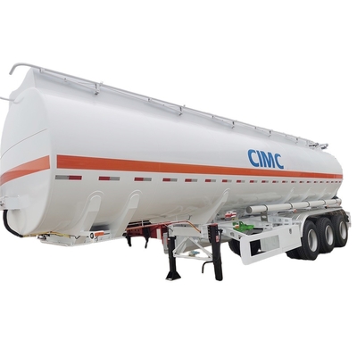CIMC produziert hochwertige dreiachsige Flüssigtankwagen mit einer maximalen Tragfähigkeit von 60000L