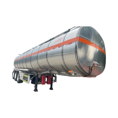 Kraftstofftanker-Semi-Anhänger: Für den sicheren und effizienten Transport von flüssigem Kraftstoff und gefährlichen Stoffen ausgelegt
