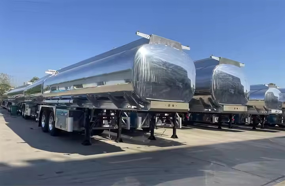 Öl / Brennstoff / Diesel / Benzin / Rohöl / Wasser / Milch Transport 3 Achse 50000L Aluminiumlegierung Tank / Tankwagen Semi-Anhänger