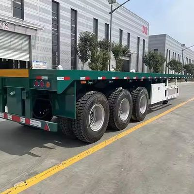 40ft 45ft Flachbett Anhänger Ein weiterer Kraftstoffbehälter auf dem Container installiert Flachbett Anhänger Schüttgut Transportanhänger